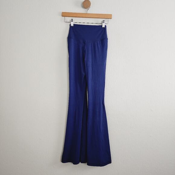 NEW Aerie Offline Crossover High Waisted Navy Blue Real Me Super Flare Legging - Picture 8 of 8